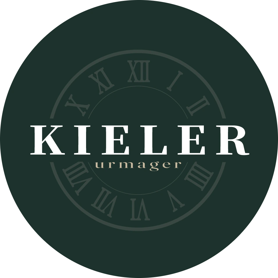 Kieler Urmager logo